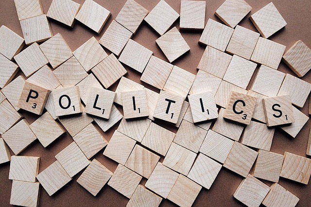 politika ve scrabble